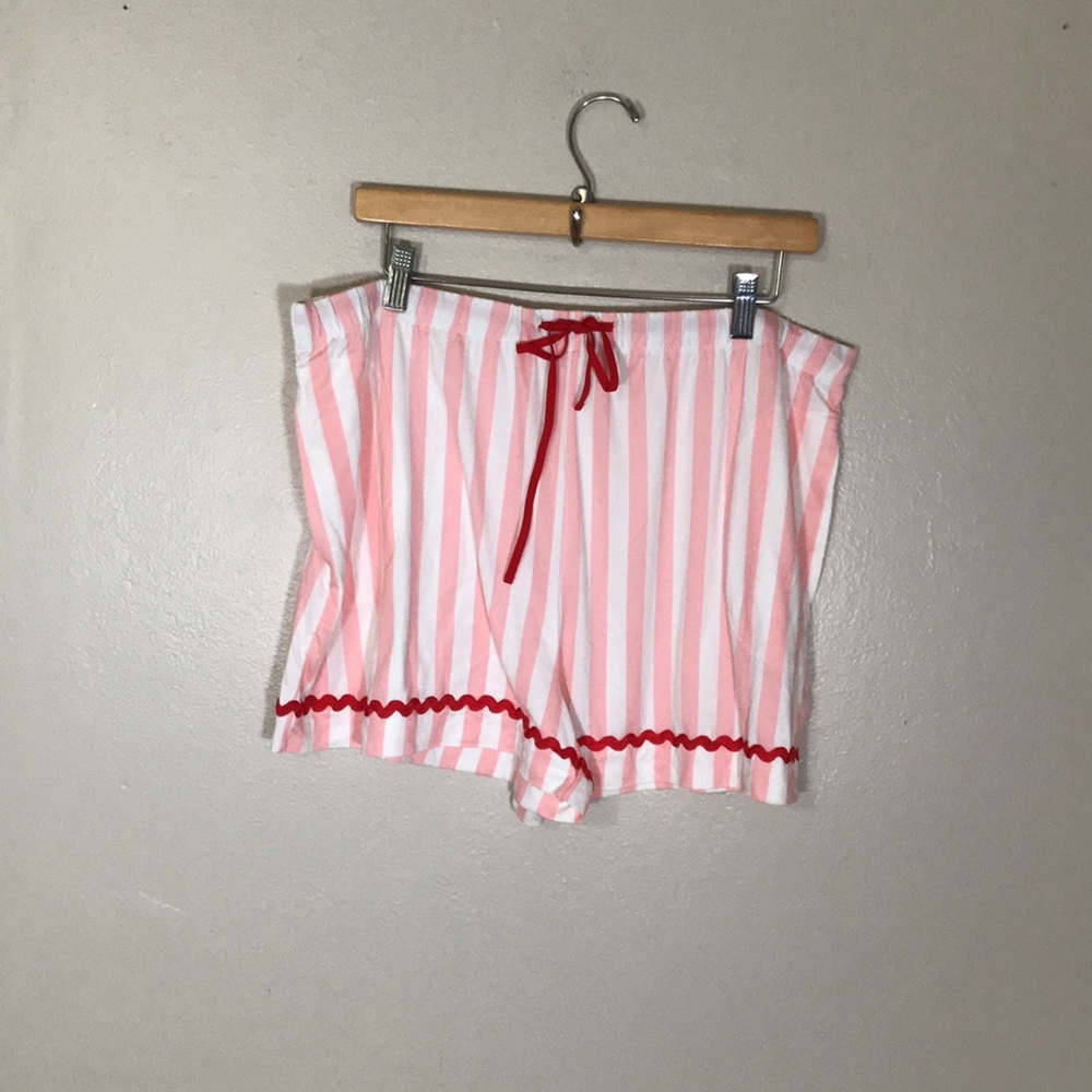 NEW Striped Pink and White Women's Pajama‎ Set - Picture 7 of 9